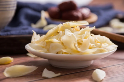 晚上睡觉老是出汗，醒来就停止，这是肾阴虚了吗？